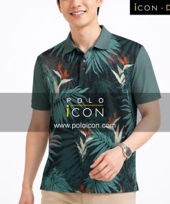 เสื้อโปโลพิมพ์ลาย ลายใบไม้สีเขียว แขนสั้น ปกคอปก สวมใส่โดยผู้ชาย